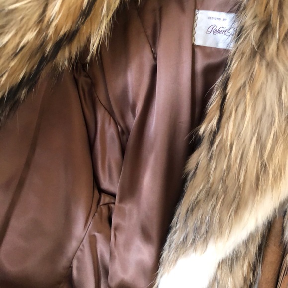 Stroller jkt with coyote fur on top half & leather on bottom half also fringe. - Picture 11 of 11